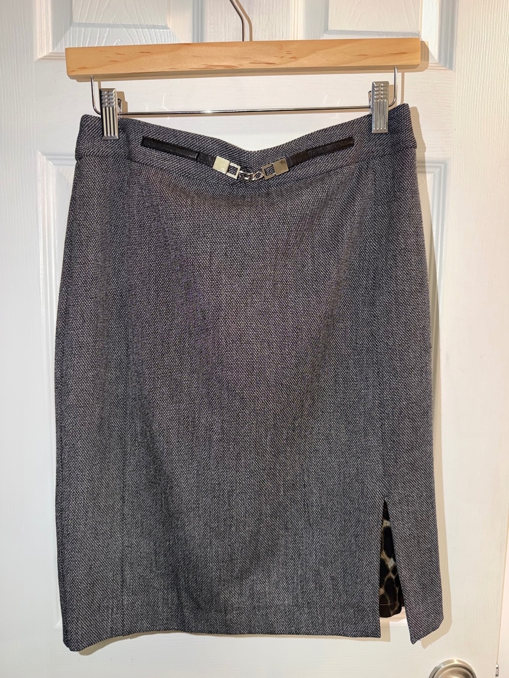 Express Size 6 Gray Pencil Skirt Leopard Print Lining Front Slit